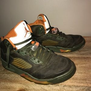 Nike AiR Jordan FIVE V RETRO OLIVE RARE USED